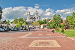 Свято-Успенский собор / Свято-Успенский кафедральный собор — православный храм в центре города на Успенской горе в Витебске.