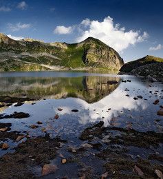 &nbsp; / Голубое Муруджинское озеро. Кавказ.