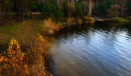 Осень на вечернем озере / ***