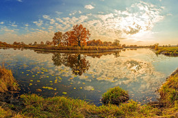 Отражение осени в водной глади / ***