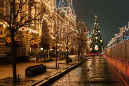 Новогодняя елка на Красной площади в Москве / https://www.youtube.com/watch?v=O4IS3NDvMY0