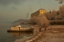 Позднее возвращение. / Волга возле Самары.Декабрь 2010г.