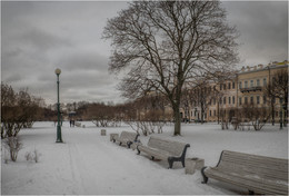 В Петербург пришла зима / Но, ненадолго