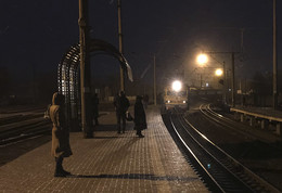 Midnight station / Заснежило..