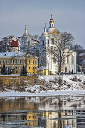 Январь / Полоцк, Двина, Богоявленский собор на противоположном берегу.
