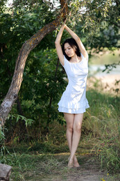 Летняя / Портрет красивой девушки