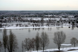 Не первый снег / Город Мозырь, река Припять.