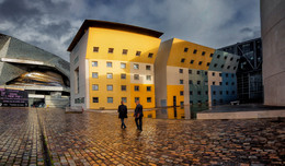 Деловые люди. / ***