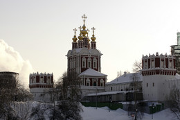 Надвратная церковь / Новодевичий монастырь