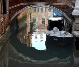 Не мое отраженье / отражение в венецианском канале
