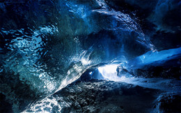 Ледяная пещера / Пещера самого большого ледника в Европе - Ватнайёкюдль
Его площадь составляет около 8 200 кв.км, а толщина — 1 000 метров в самом толстом месте.
Исландия
ФОТОТУРЫ: https://mikhaliuk.com/Tours-of-amazing-places-on-the-planet