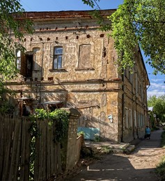Развалины планетария (планета Плюк). / К зданиям в областном центре Самара (планета Земля) никакого отношения не имеет.