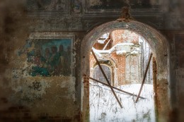 Алтарь / Деревня церковь