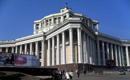ТЕАТР им.СОВЕТСКОЙ АРМИИ. / АРХИТЕКТУРА ГОРОДА.