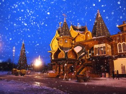 Коломенское. Дворец Алексея Михайловича / Больше фото по ссылке: http://steklo-foto.ru/photogellary