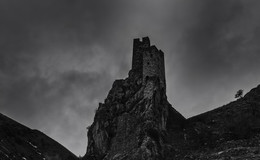 Форпост / горы башни