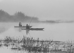 Синхронный заброс. / Из серии &quot; Мигеевские рыбаки.&quot; Река Южный Буг. ( репост)