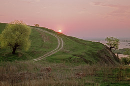 д. Удолье. Май. Рассвет. / пленэр