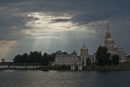 Божья благодать / Фотография снята на Селигере в Ниловой пустыни