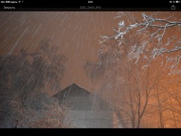 зима / Зима в Мамонтовской под Москвой. Снег полосами как дождь , здесь фотошопа нет совсем.