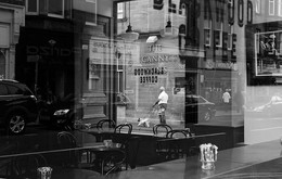 Одинокий город / Город человек собака