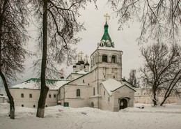 Успенская церковь в Свято-Успенском женском монастыре. / ***