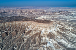 Узоры Иудейской пустыни / У южного побережья Мертвого Моря. Где-то здесь были библейские Содом и Гоморра. Дронофотография.