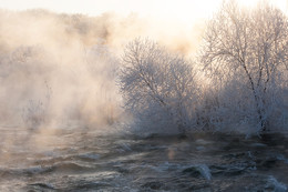 Празничная одежда реки Буг. / Когда накладывается иней. туман и солнце. Река Южный Буг . Украина.