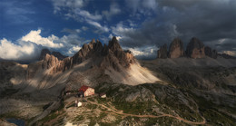 Игры света / Доломитовые Альпы 5-12.07/2018
https://mikhaliuk.com/Phototour-Alps-Tre-Cime-di-Lavaredo/