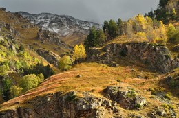 Осеннее утро / За Эльбрусом,Уллу-Кам