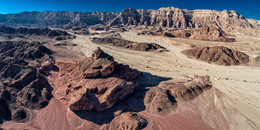 Спиральная Скала на закате / Пустыня Негев, ИЗраиль. Дронопанорама