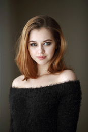 Даша / Портрет красивой девушки