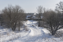 Деревенская зима / Дорога через мостик