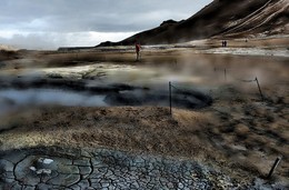 Держись подальше! / Исландия - в долине термальных вод