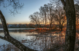 "Золотые мои россыпи..." / Рассвет в моём городе.