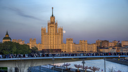 Москва предмайская / Вид из Зарядья