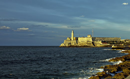 Эль-Морро / Маяк и крепость Эль-Морро на входе в бухту Гаваны