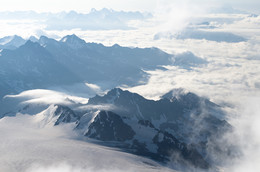 Выше облаков / Восхождение на Эльбрус с Востока. Выше 5000 м над уровнем моря.