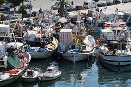 перед рыбалкой / Порт Кавала Греция