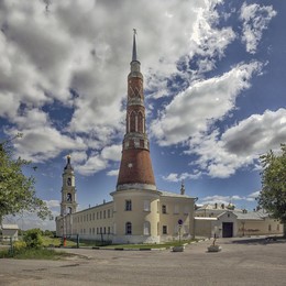 Башня. / Старо-Голутвинский монастырь. Угловая башня.