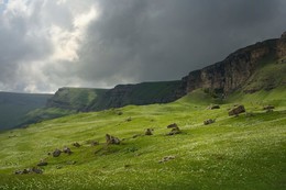 Скалистый хребет / Ущелье Хасаут,Кавказ