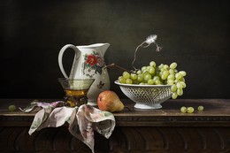 Виноградный сок / Натюрморт с кувшином и виноградом