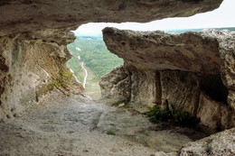Не из моего окна / Вид из комнаты. Пещерный город Эски-Кермен. Крым.
