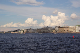 Набережная Невы / ***