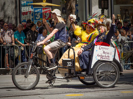 Графиня Mонтес и Император Нортон 1 . / Из серии &quot;Гей парад в Сан Франциско&quot;