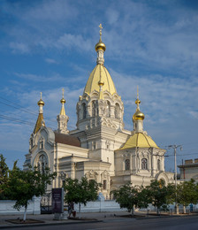 Покровский собор / ---