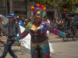 Цвет рулит! / Из серии &quot;Гей парад в Сан Франциско&quot;