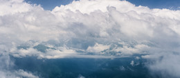 За облаками - горы.... / Сочи, Роза хутор, вид на Кавказский хребет с высоты Роза-пик
http://www.youtube.com/watch?v=0fuRWL82Ki0