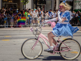 Голубая старлетка / Из серии &quot;Гей парад в Сан Франциско&quot;