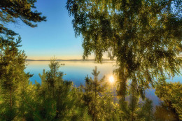 Солнце в озеро упало / Утро на озере Таватуй